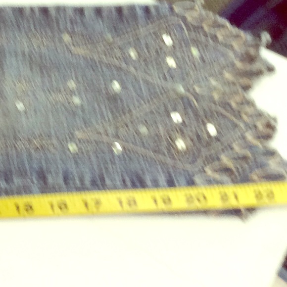 Apollo Denim Capris with detailing at the ankles - Picture 6 of 7